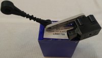 LR001706_OEM Датчик положения кузова FR2