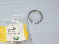 LR001003 Хомут трубки EGR FR2 2.2
