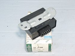 YWC107080 Блок упр. стеклоподъёмников FR