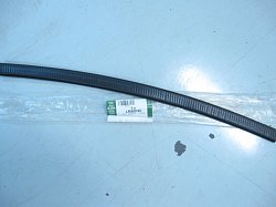 LR005165 Уплотнитель подкрылка заднего крыла (задний) FR2