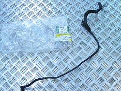  Патрубок расширительного  бачка 5.0 V8
