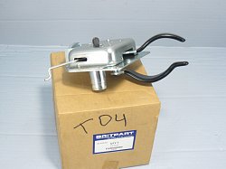 FUB500060_OEM Замок 5-ой двери (механизм) DEF 2004--