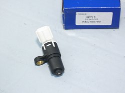 NSC100790_INT Датчик положения коленвала TD5 E
